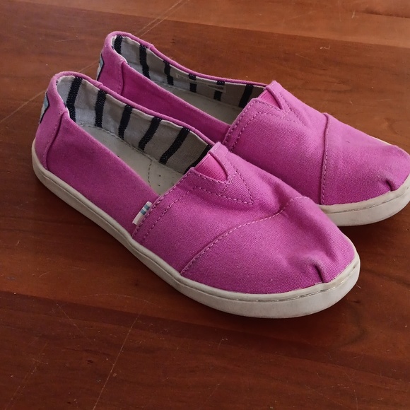 Tom's girls size 1.5 - Picture 1 of 4